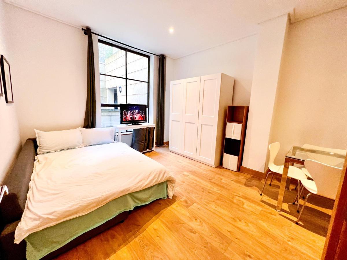 Superior Entire Apartment Between St Pauls Cathedral And Covent Garden Londra Exterior foto
