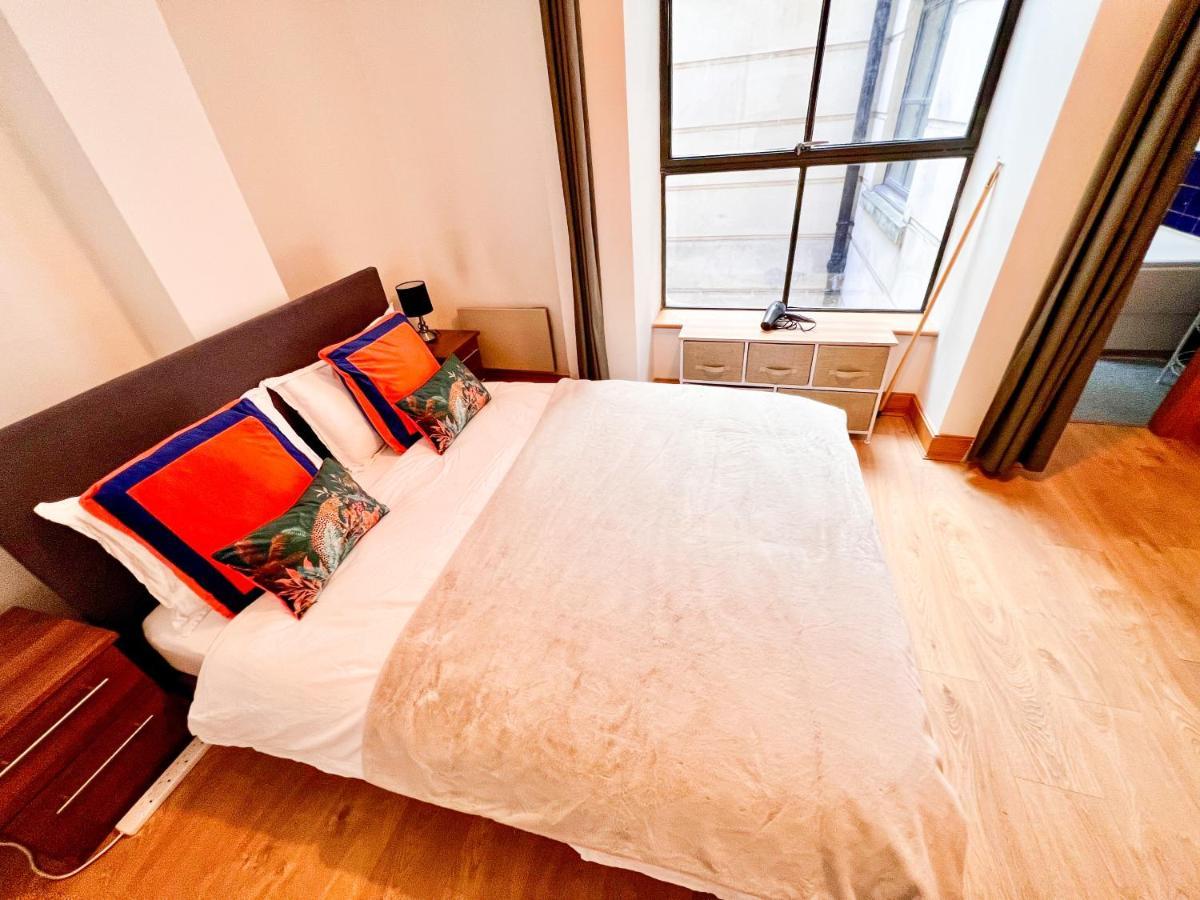 Superior Entire Apartment Between St Pauls Cathedral And Covent Garden Londra Exterior foto