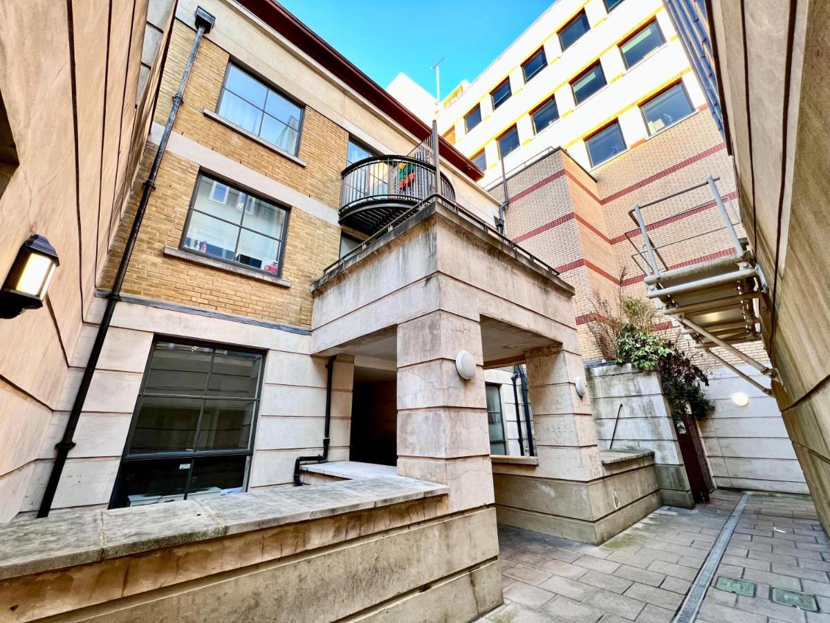 Superior Entire Apartment Between St Pauls Cathedral And Covent Garden Londra Exterior foto