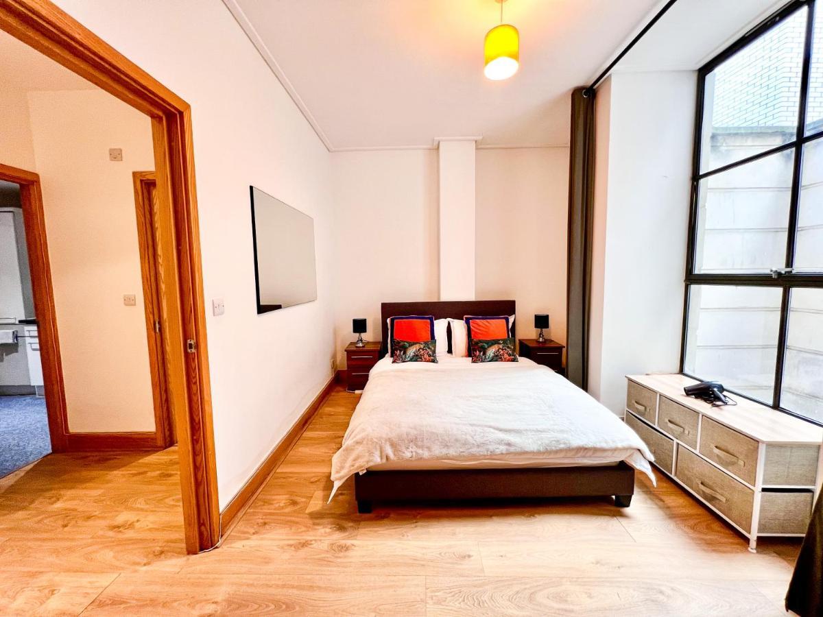 Superior Entire Apartment Between St Pauls Cathedral And Covent Garden Londra Exterior foto