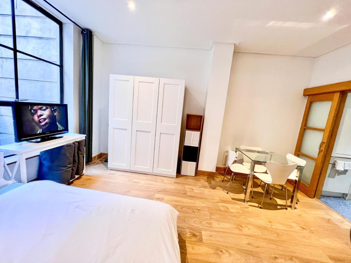 Superior Entire Apartment Between St Pauls Cathedral And Covent Garden Londra Exterior foto