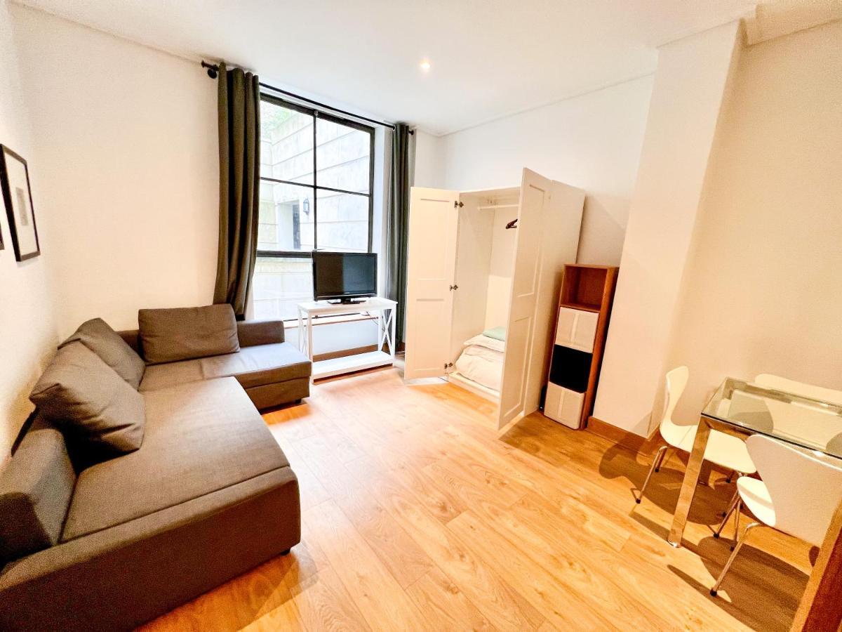 Superior Entire Apartment Between St Pauls Cathedral And Covent Garden Londra Exterior foto