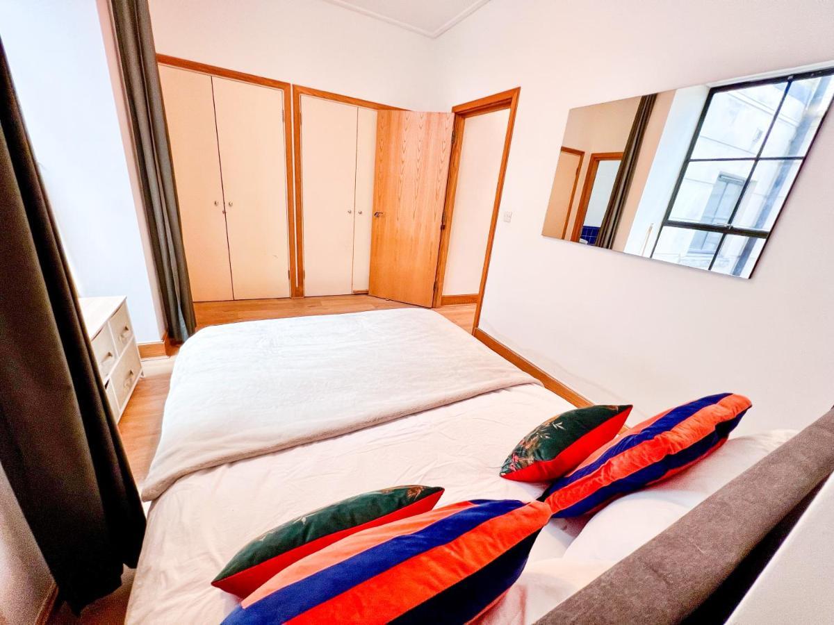 Superior Entire Apartment Between St Pauls Cathedral And Covent Garden Londra Exterior foto